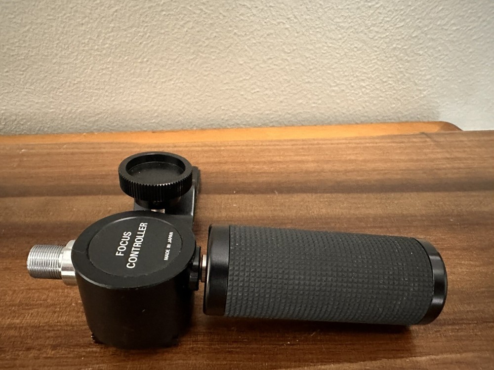 Focus Controller With Attachment Clamp For Video Camera