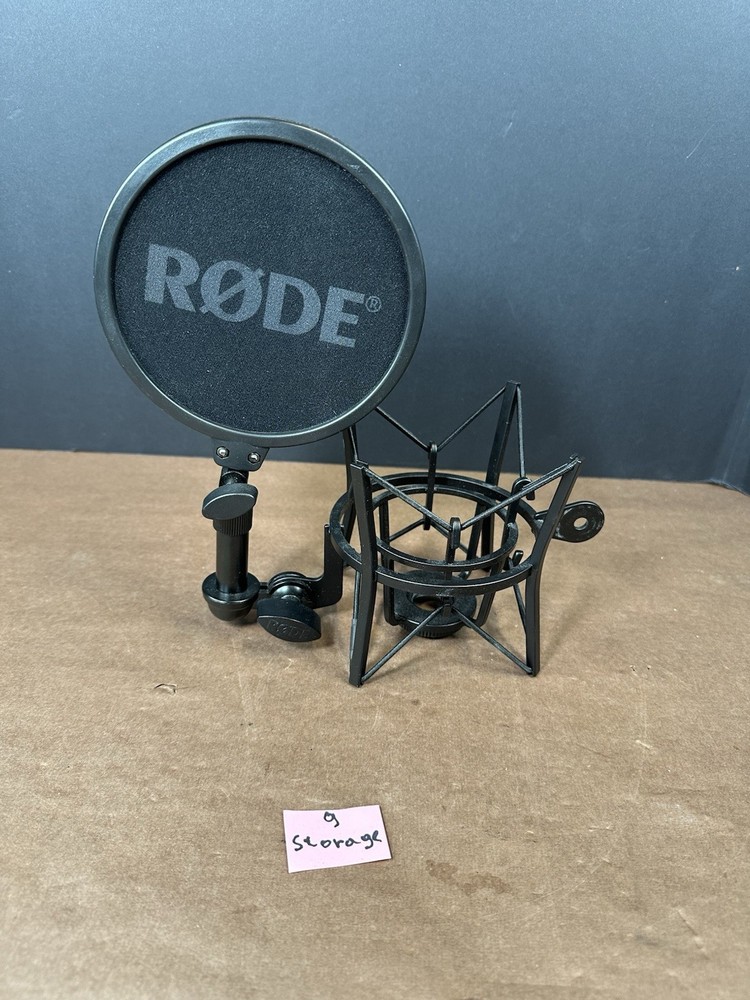 Rode SM6 Shock Mount with Detachable Pop Filter