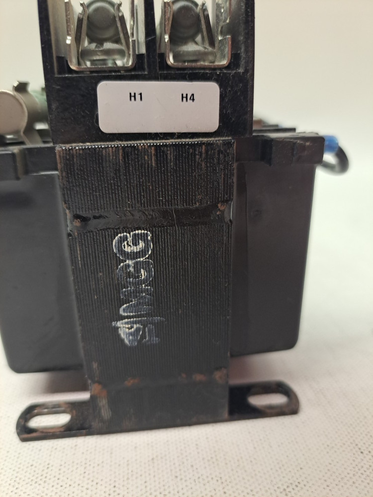 Cutler Hammer C0100E2AFB D Dry Type, Ventilated Distribution Transformer USED