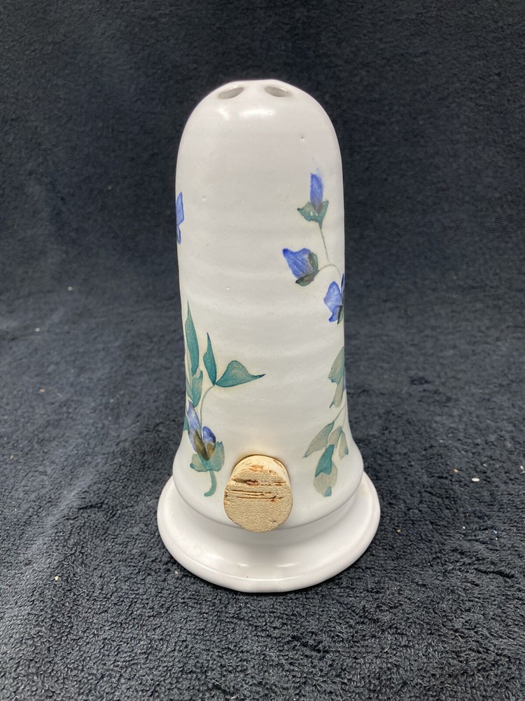 Clayworks pottery shaker