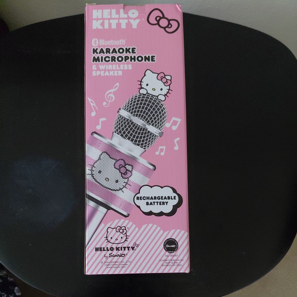Hello Kitty Bluetooth Karaoke Microphone Wireless Speaker USB Charging Pink