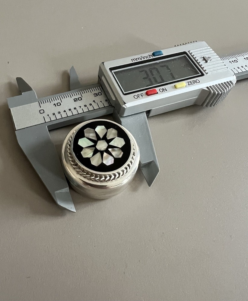 Solid Silver Enamel & Mother Of Pearl Pill Box / Snuff Box