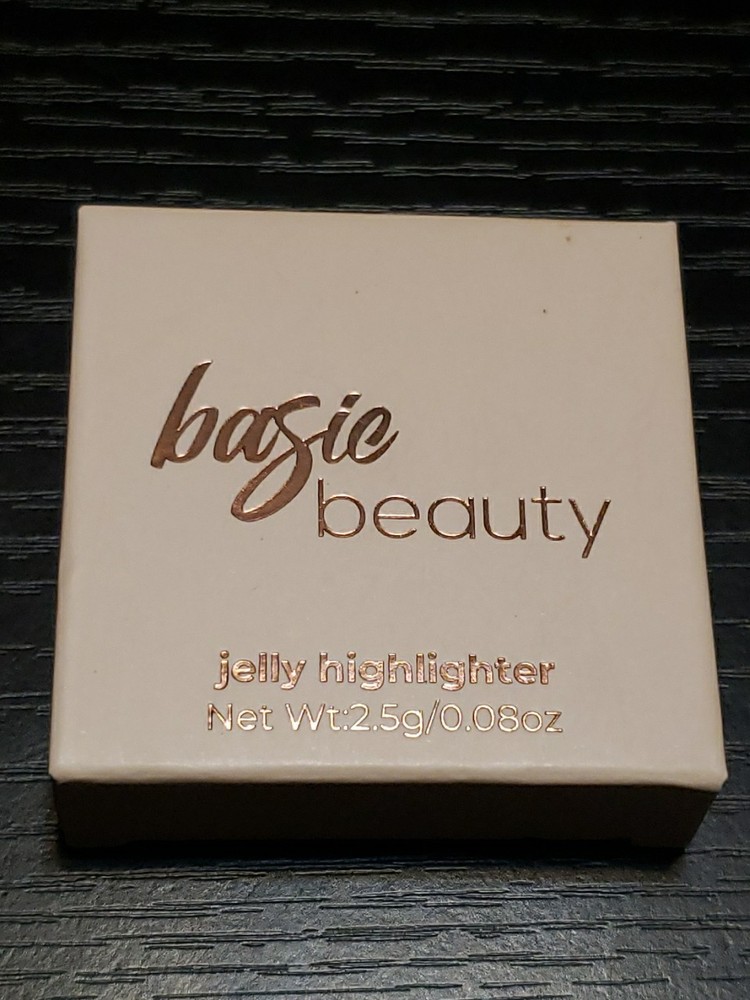 BASIC BEAUTY Highlighter ~ You Choose