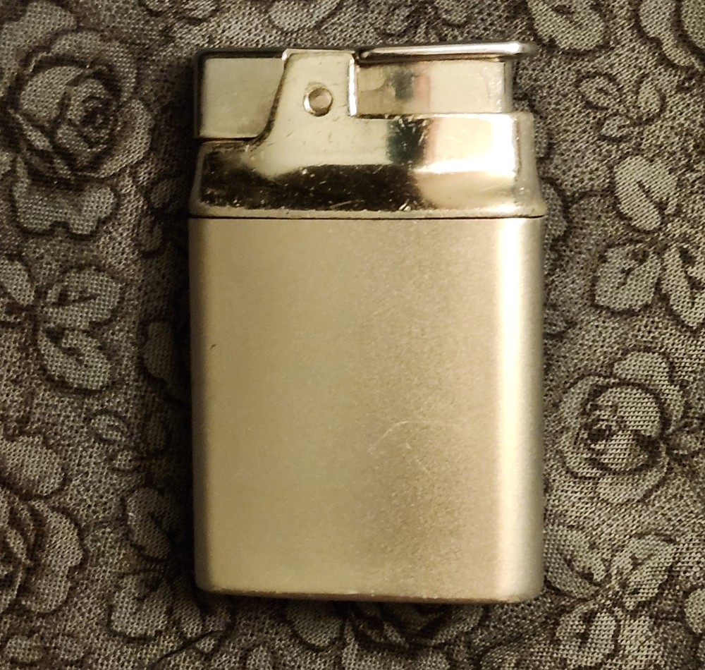 Vintage Ronson Brushed Aluminum & Chrome Automatic Lighter