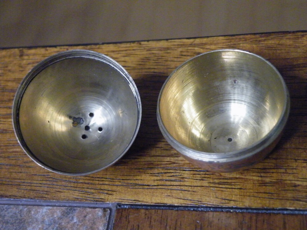 Engraved Etched & Painted Brass Incense Burner Egg Shape 2-1/4"T FREESHI
