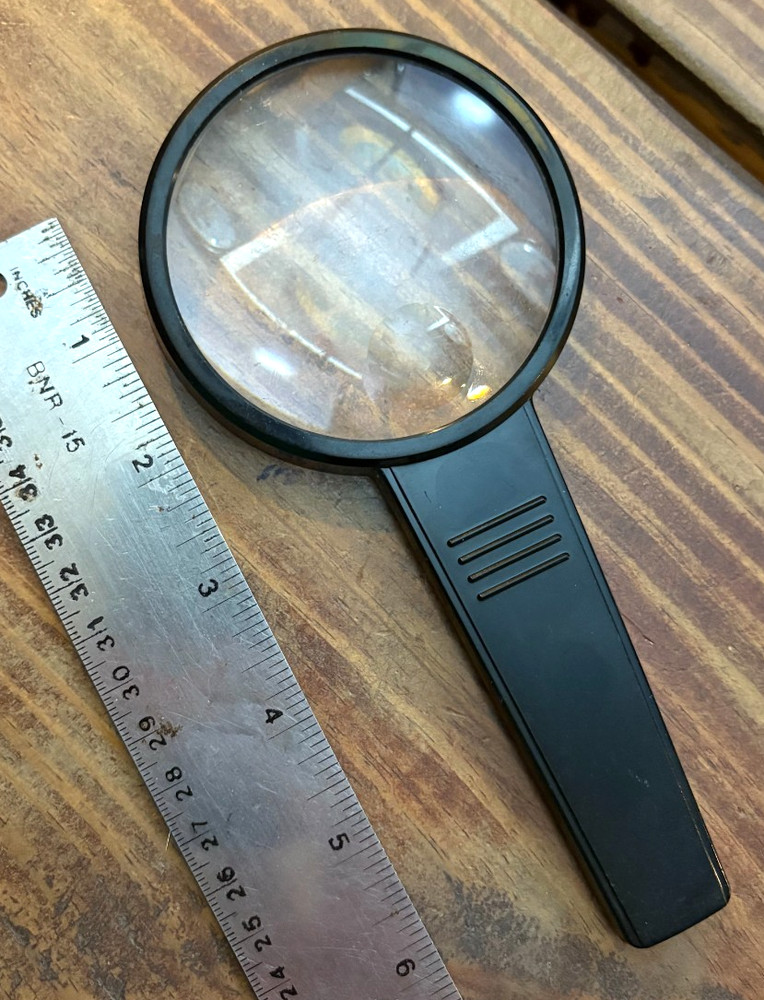 Handheld magnifying glasses - (10) assorted magnifying glasses, various sizes