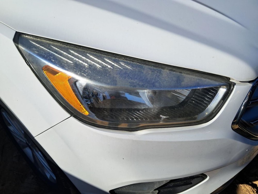 Fuse Box Engine Fits 17 ESCAPE 4813408