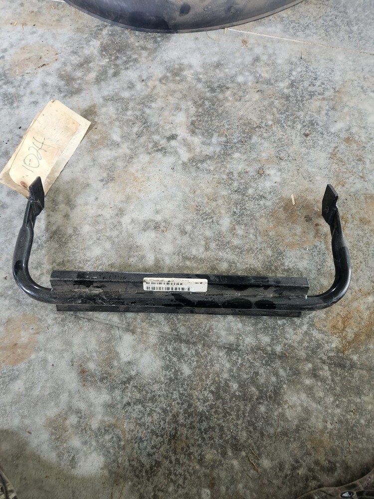 Mack OEM Step Assembly 85QM3313 NOS