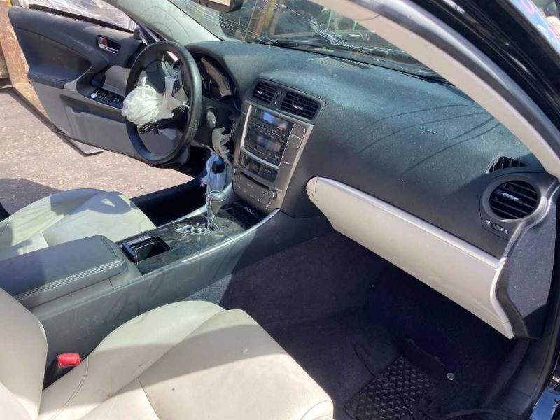 IS250 2013 Fuse Box Cabin 538410