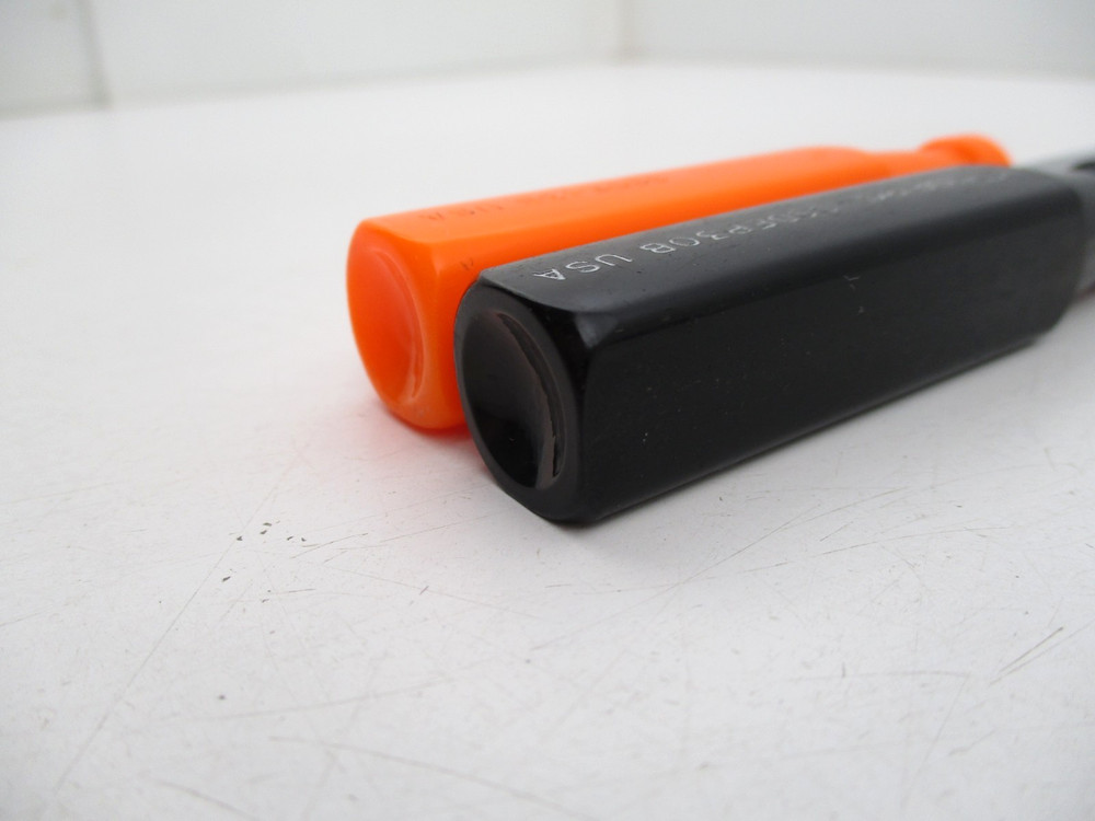 SNAP ON 2 Pc Electronic Screwdriver Set #0 Phillips & 1/8" Flat - Black & Orange