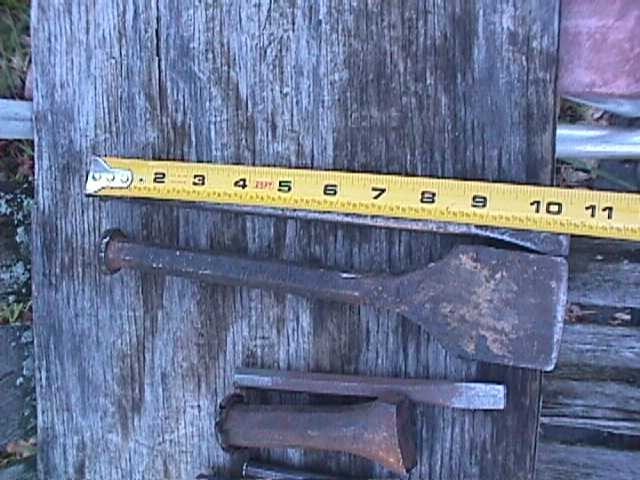 MIXED LOT OLD CHISELS