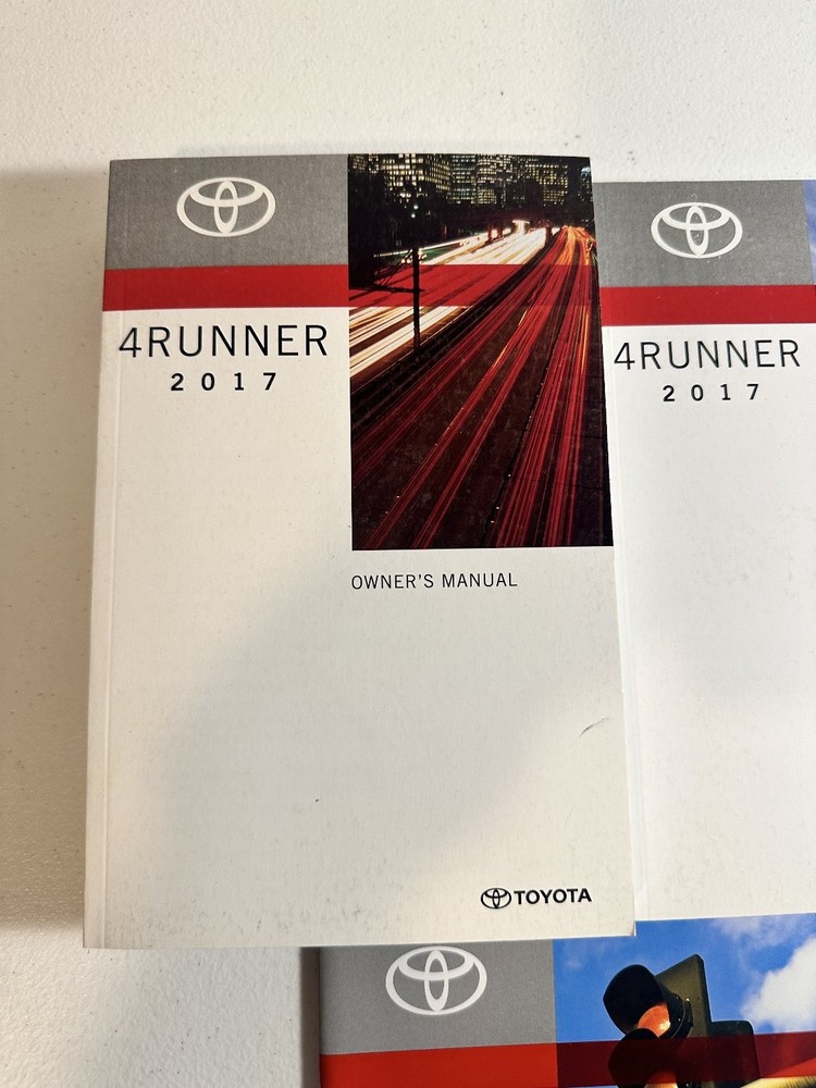 2017 Toyota 4Runner Owner's Manual Set
