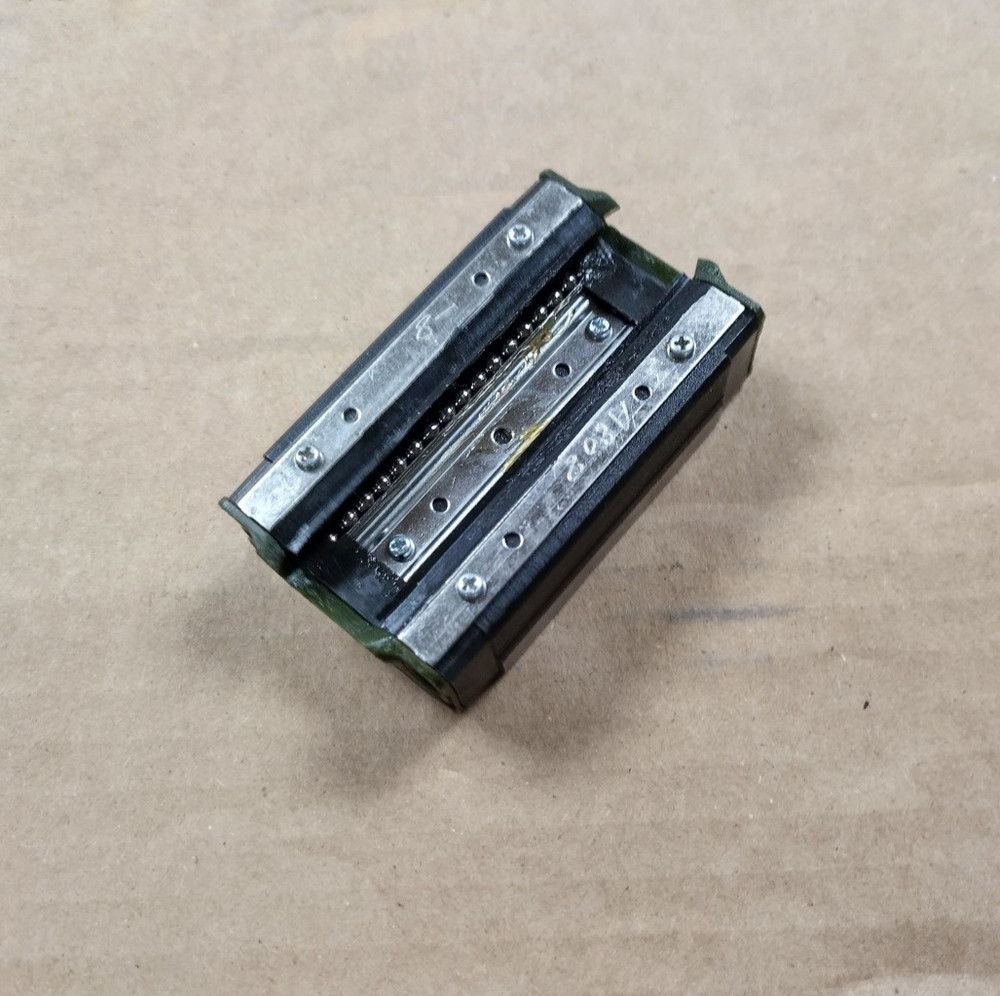 THK SR25 *NEW* Linear Guide Bearing Carriage Block