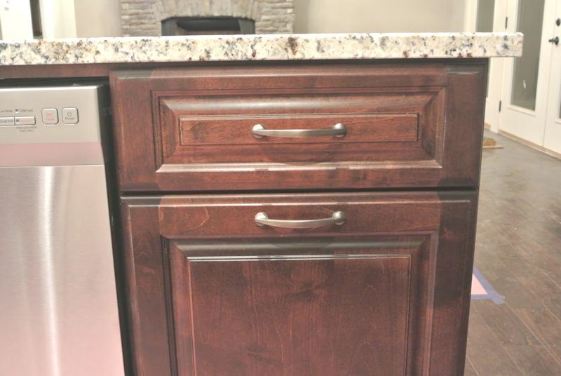 3-3/4" Martini Classic Pull Venetian Bronze