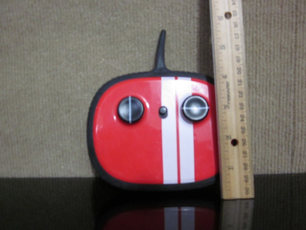 Sharper Image Road Rage Speed Bumpers Red Remote Control Only Tested