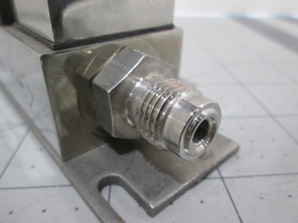 Unit, UFC-1000, Mass Flow Controller, SiH4, 50 SCCM, Used