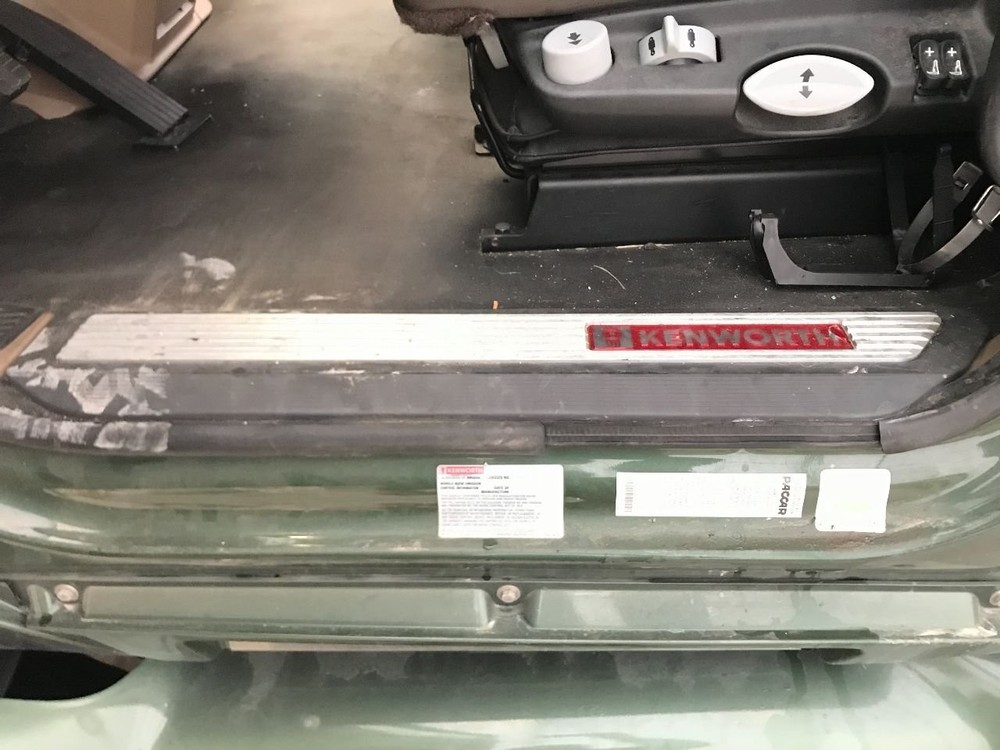 Kenworth T680 ALUMINUM/POLY Left/Driver THRESHOLD Trim/Panel