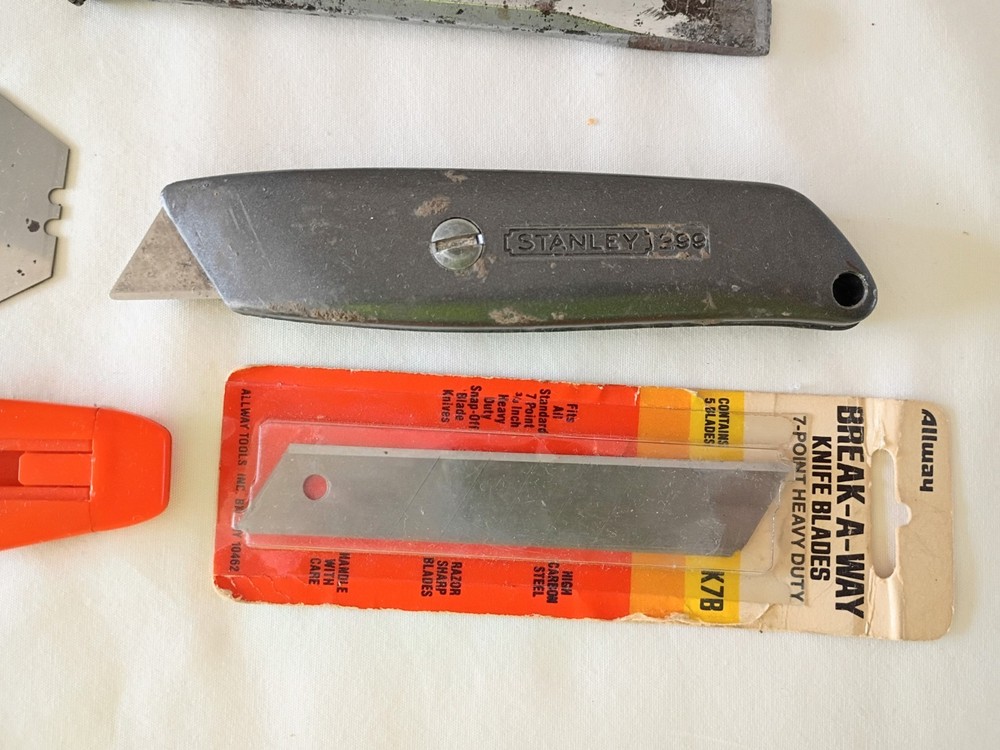 Assorted Utility Knives & Blades & More EUC
