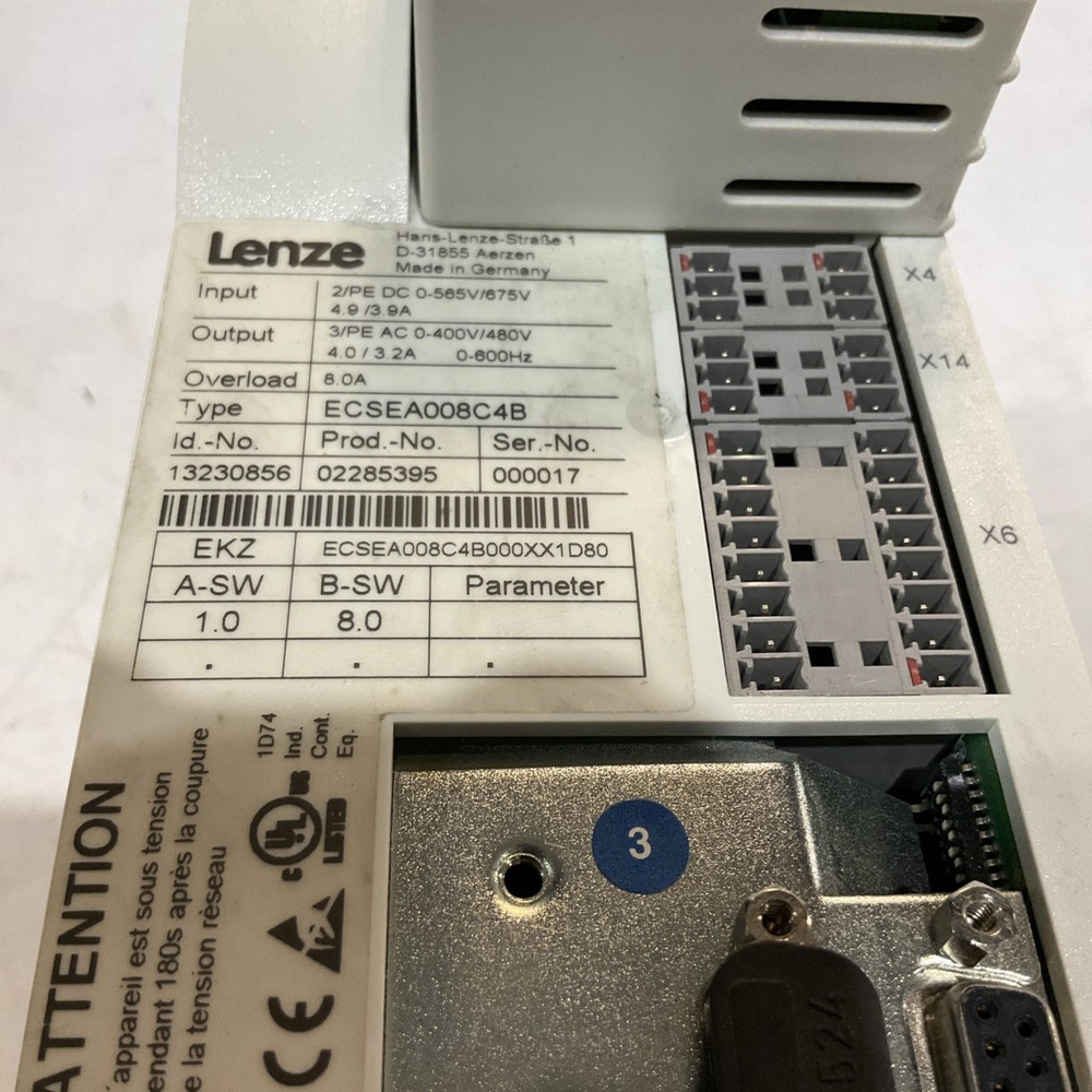 LENZE ECSEA008C4B SERVO DRIVE VARIABLE FREQUENCY CONTROLLER INVERTER XE25