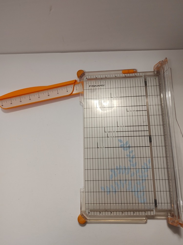 FISKARS SureCut Deluxe Paper Trimmer Cutter 12"