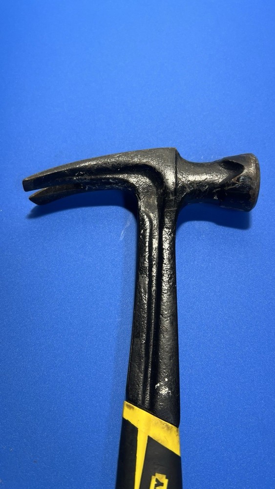 STANLEY FATMAX ANTIVIBE HAMMER 20 OZ