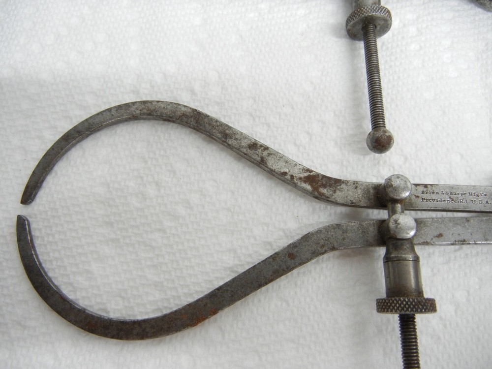 BROWN & SHARPE Outside and inside calipers.