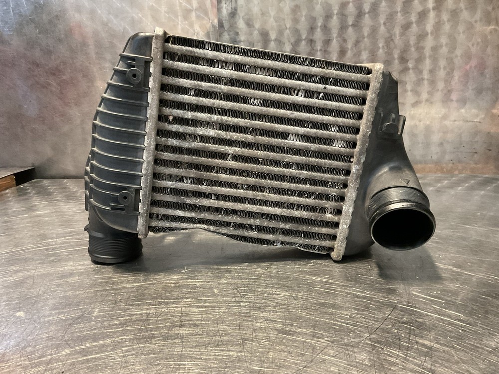 2009-2011 AUDI A6 C6 2.0 TDI PASSENGER SIDE INTERCOOLER 4F0145805-AC