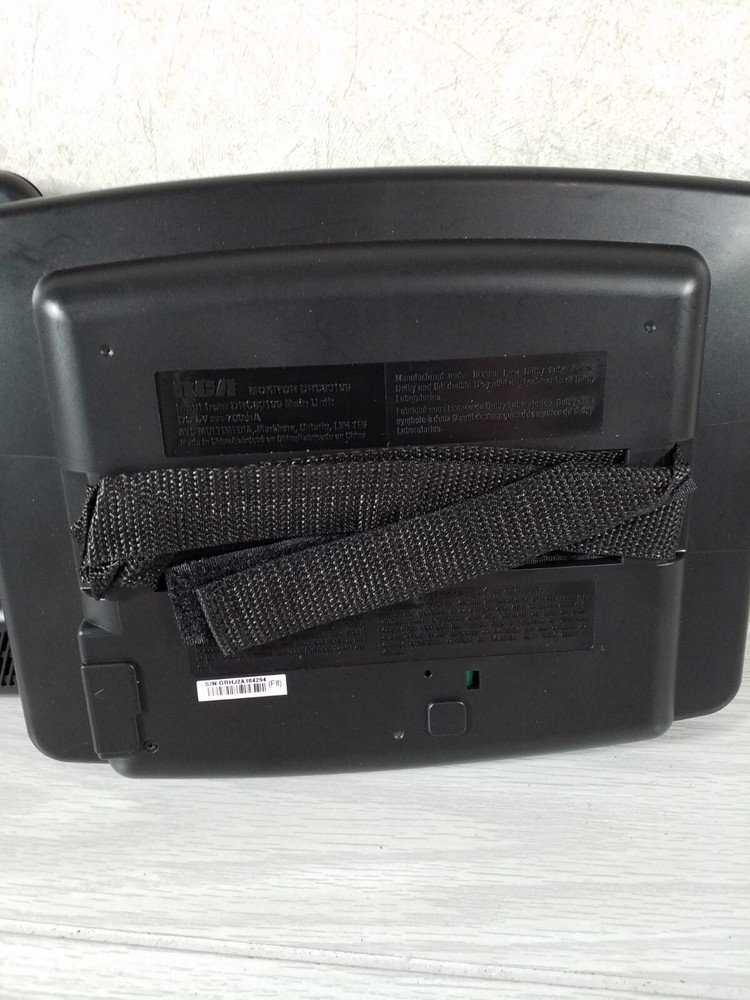 9" Dual Screen Mobile Vehicle DVD System DVD Player by RCA DRC80196