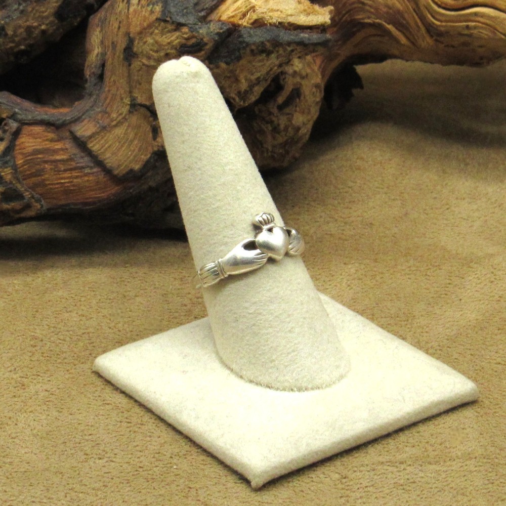 Vintage Sterling Silver Claddagh Traditional Relationship Ring
