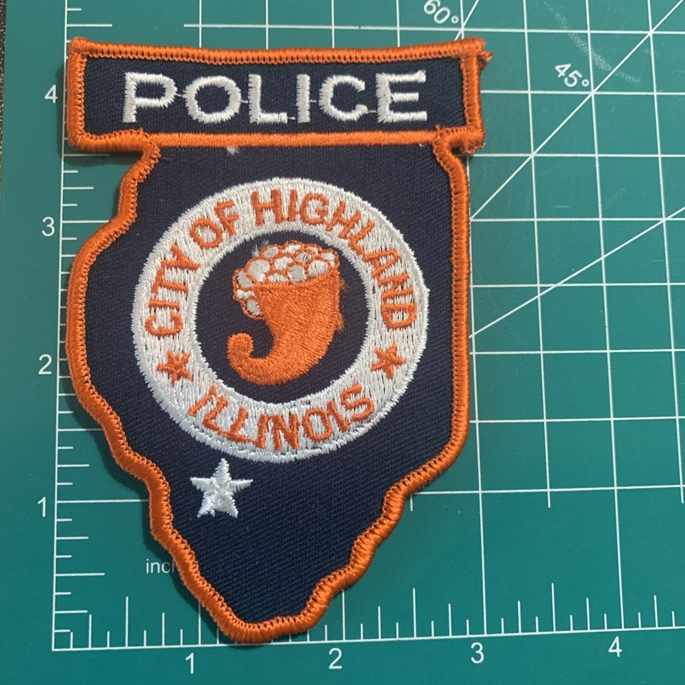 Highland Illinois Police Shoulder Patch 3I