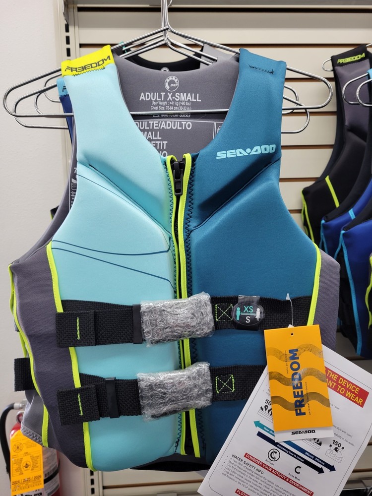 SEA DOO FREEDOM PFD LIFE JACKET SIZE X-SMALL NON-CURRENT