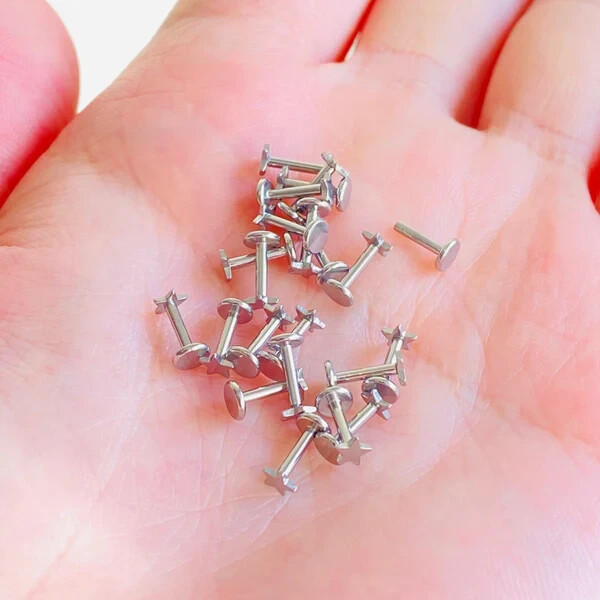 16G 1/4" TITANIUM STAR INTERNALLY THREADED LABRET EARRINGS TRAGUS Flatback STUD