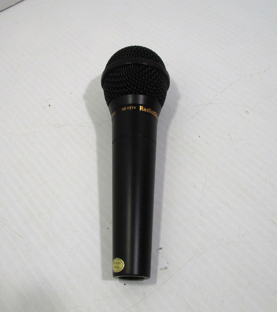 RADIOSHACK Uni-directional Dynamic XLR Microphone