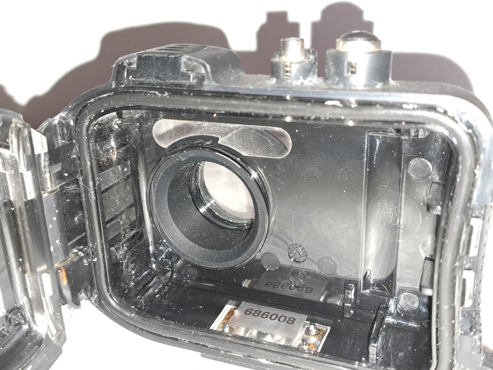 *read*Sealife DC 600 Camera With under water Case