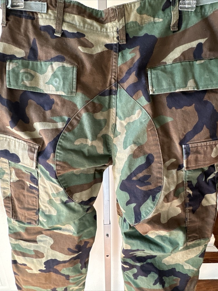 US Army Military Issue Camo Cargo Pants Mens Medium Regular 31-35” Nice Cond