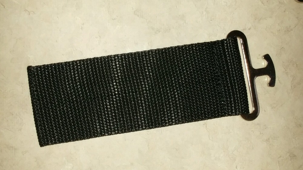 Horse blanket chest surcingle buckle