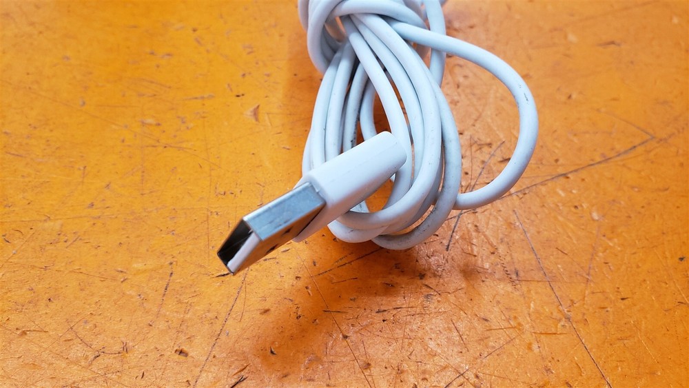 ⭐️⭐️⭐️⭐️⭐️ HP 853239-001 USB 2-Button White Mouse