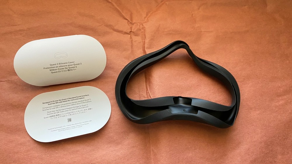 GENUINE ORIGINAL Oculus Quest 2 | Carrying Case + Silicon Cover