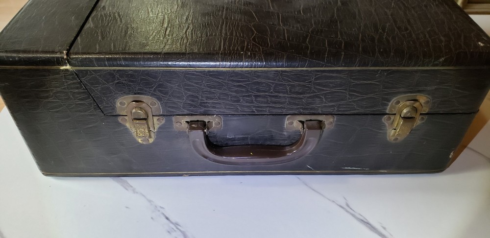 Vtg ELECTRO-MITE portable suitcase record player