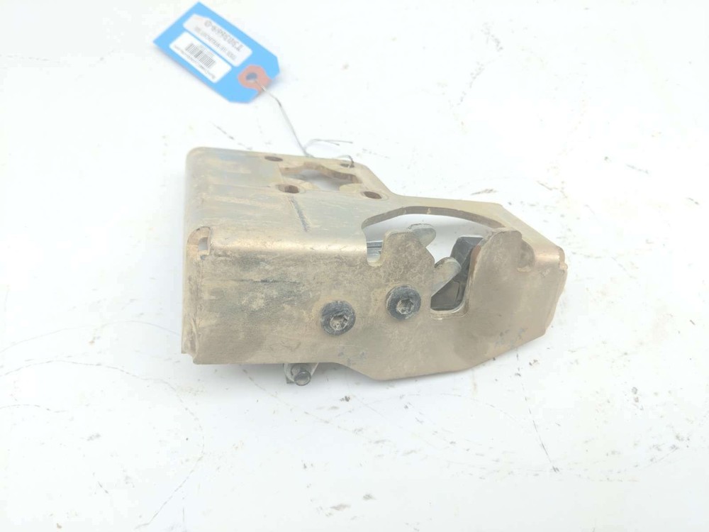 18 Textron Wildcat XX Right Front Door Latch Lock Latch Striker