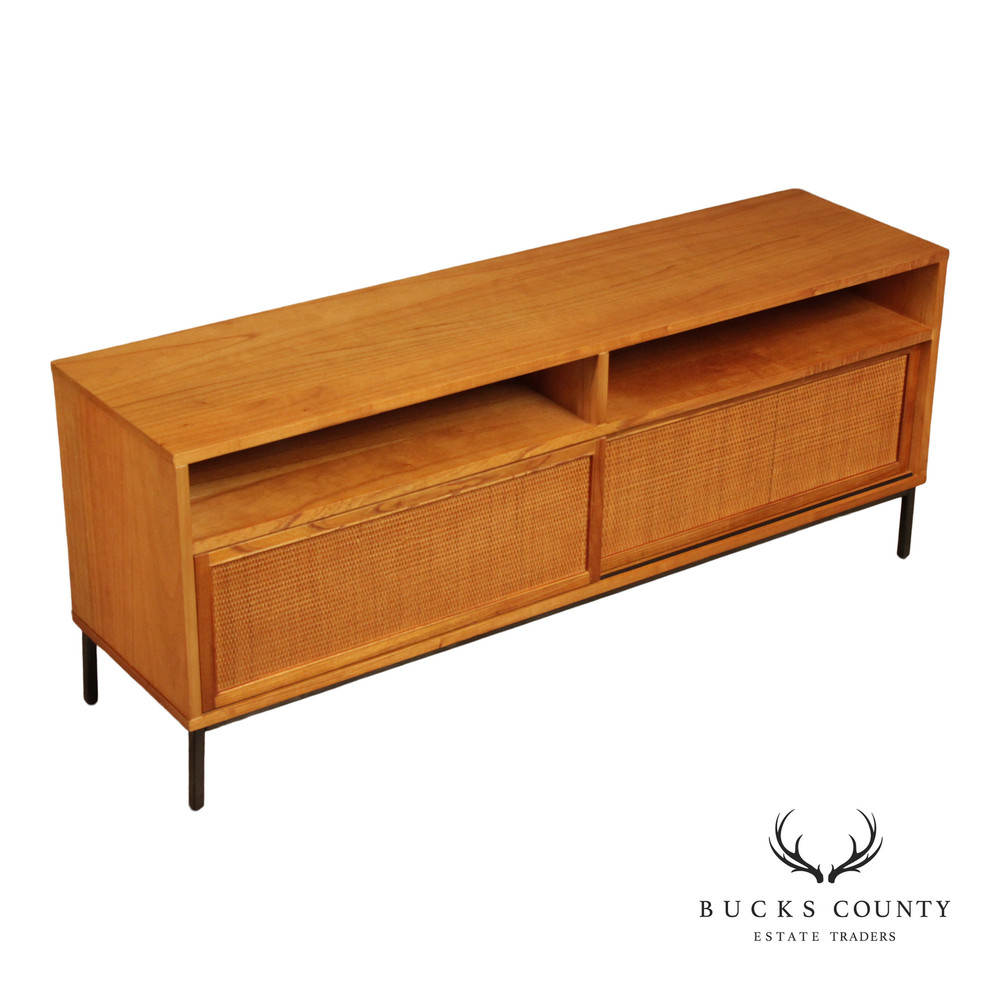 Hopper Studio Mid Century Modern Style 'Sophia' Media Console