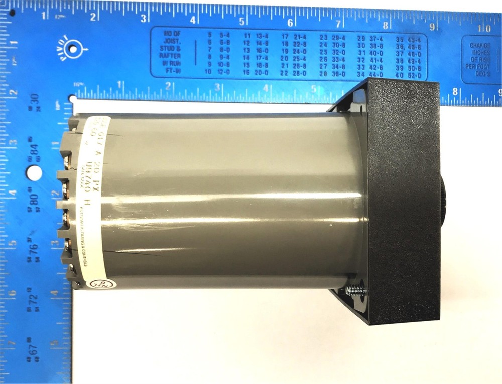 ATC GP Timer (Some Cracking in the Plastic) 305E-017-A-20-PX NOS