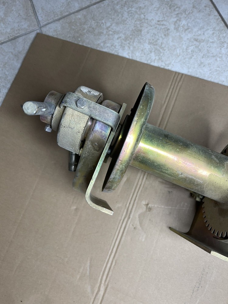 Thern Hand Winch Model 4411