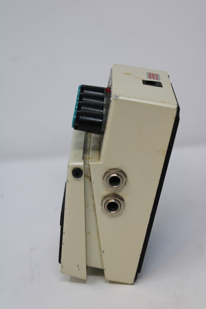 Boss DD-3 Digital Delay Guitar Effects Pedal