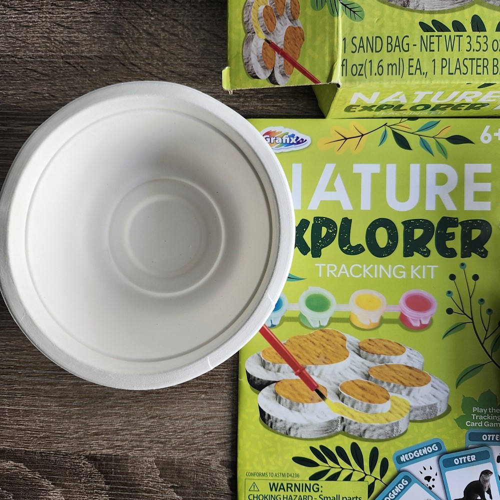 Grafix Nature Explorer Tracking Kit. For 6+. 3 Diff Tracks To Mold & Paint