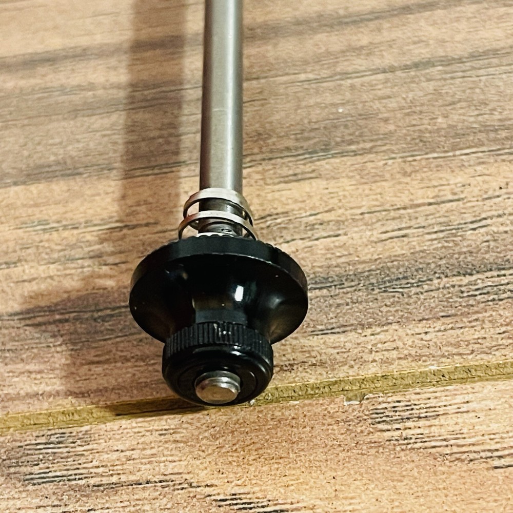 Bontrager Speed Concept Ti Road FRONT Skewer 100 Black MISSING SPRING 32g