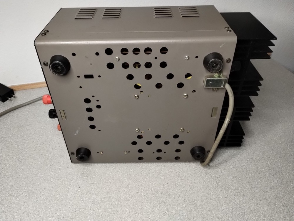 Alinco EP-2010 IC REGULATED DC POWER SUPPLY Tested Working