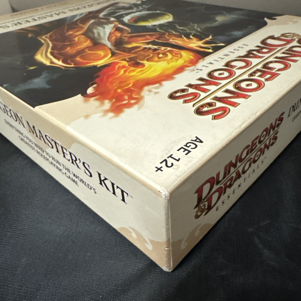 Dungeons & Dragons Essentials Dungeon Master's Kit 2010 Complete Sealed Contents