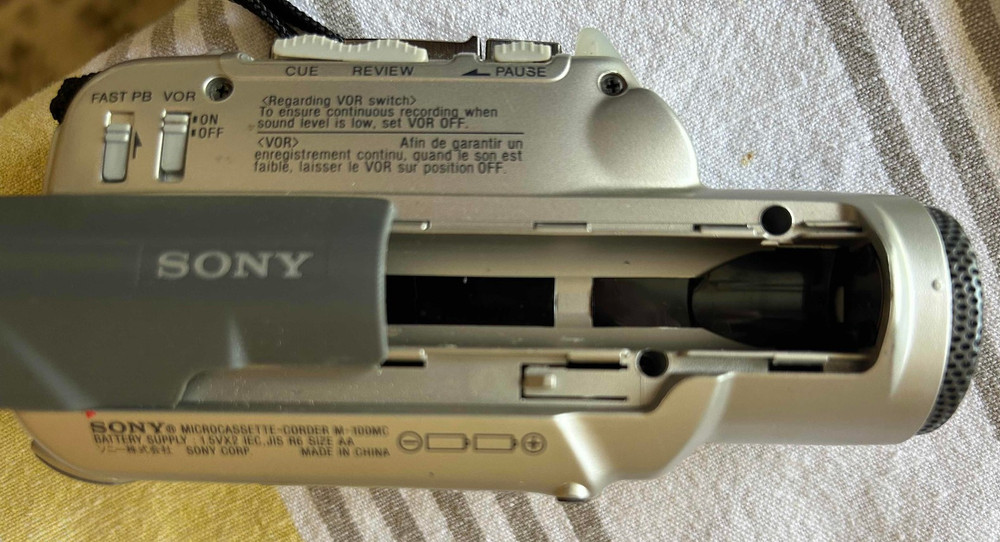 Sony Microcassette M-100MC Silver Handheld Microcassette Clear Voice Recorder