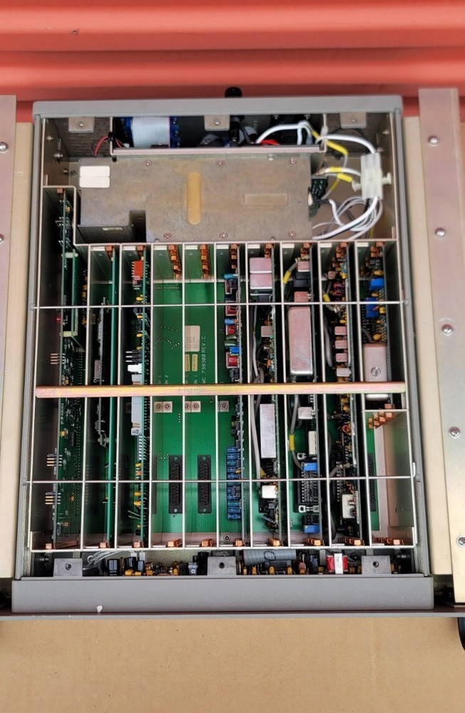 Datron TW7000 Transworld Communication Transceiver SELL AS POWER ON ONLY.